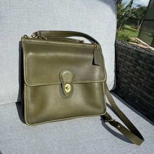 Vintage Coach Willis